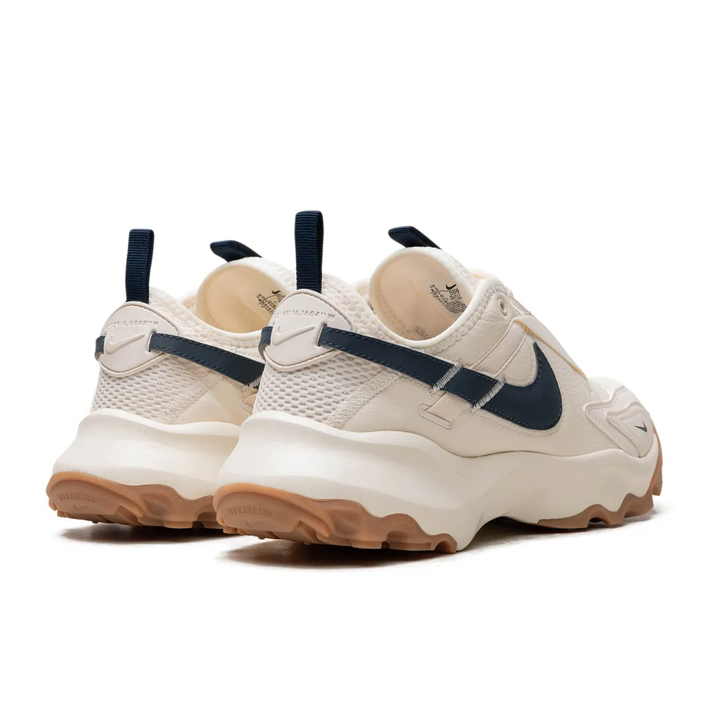 Nike TC 7900 Pale Ivory Gum Light Brown Armory Navy