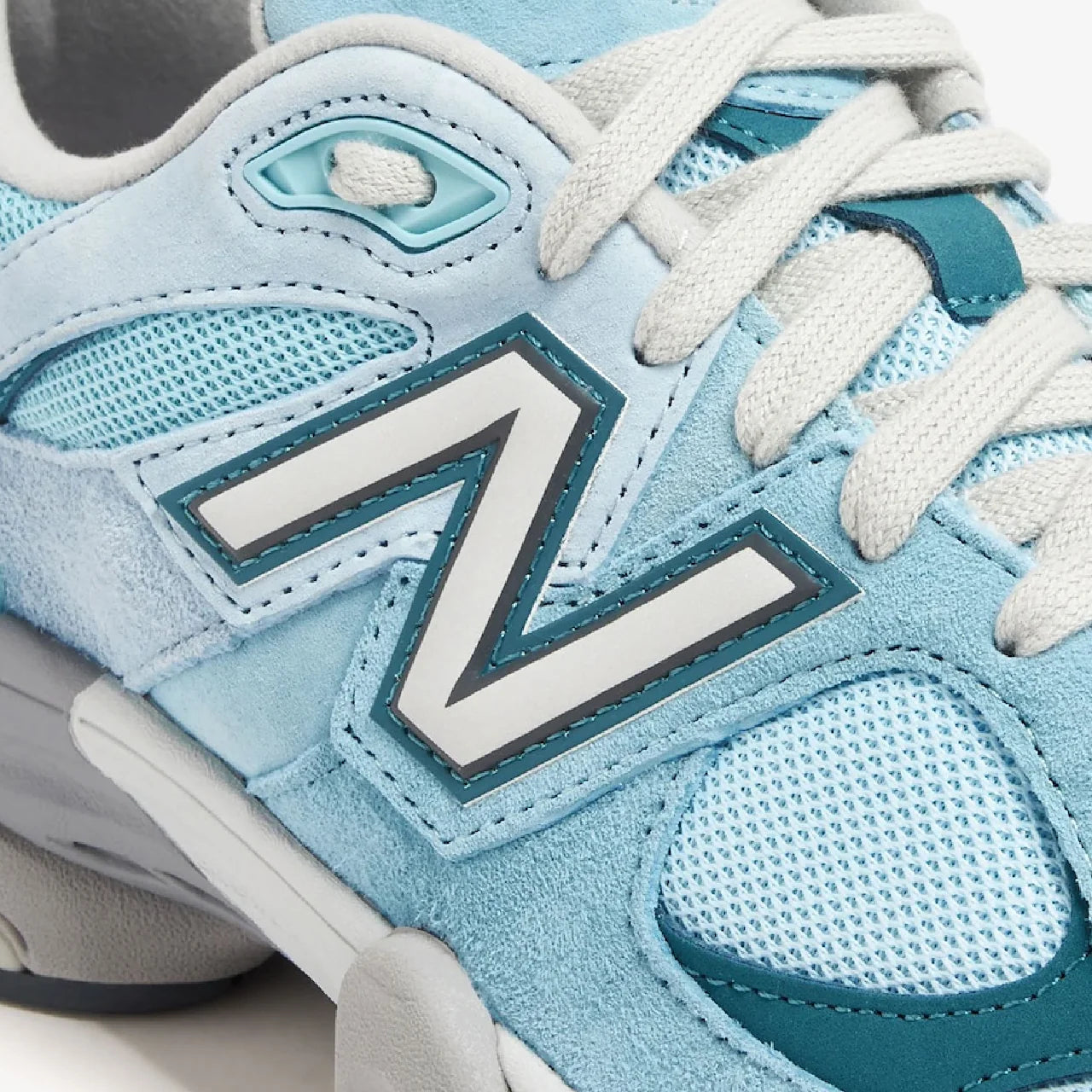 New Balance 9060 Chrome Blue