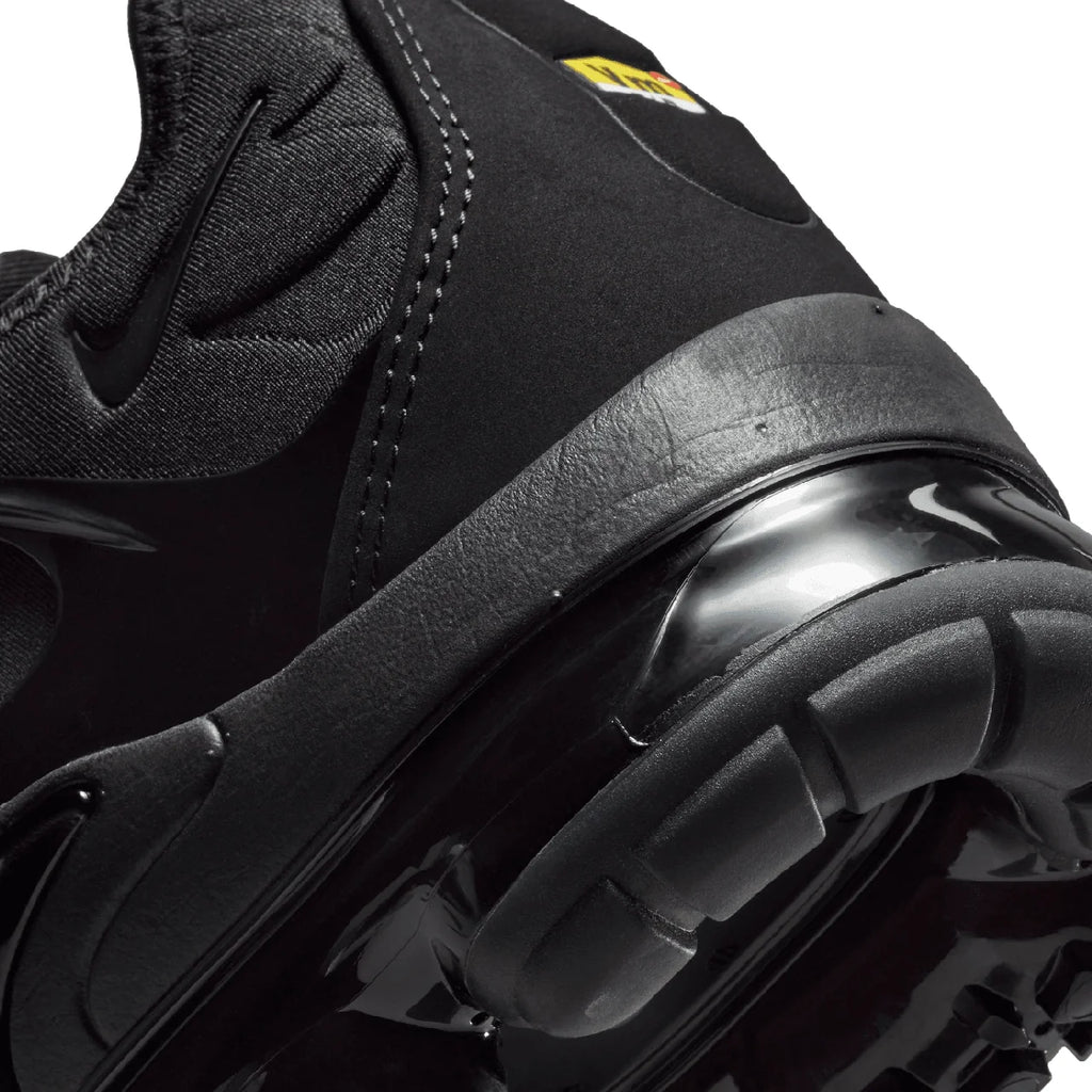 Nike Air VaporMax Plus Triple Black