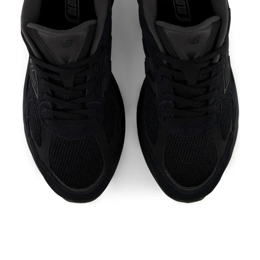 New Balance 2010 Triple Black