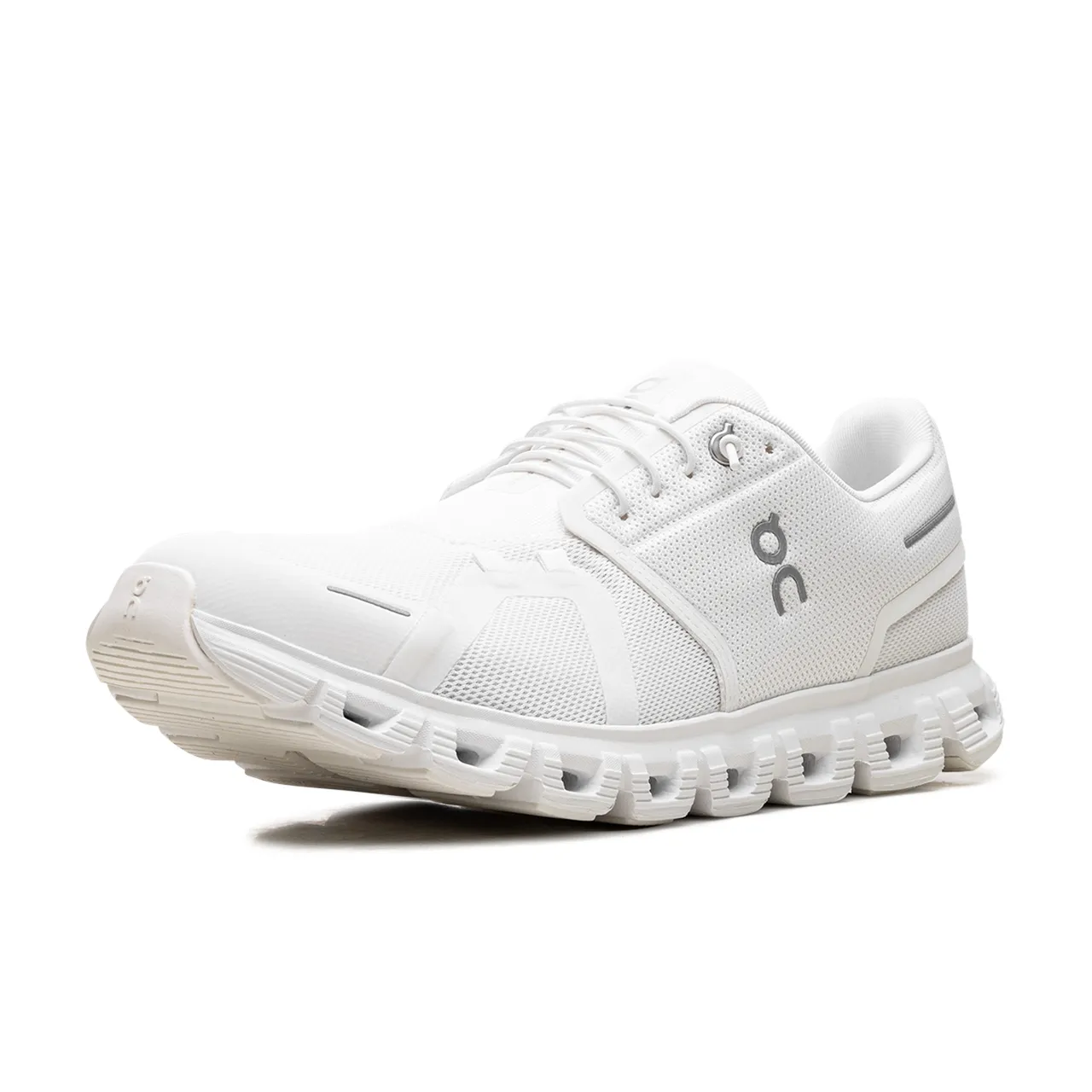 On Running Cloud 6 All White